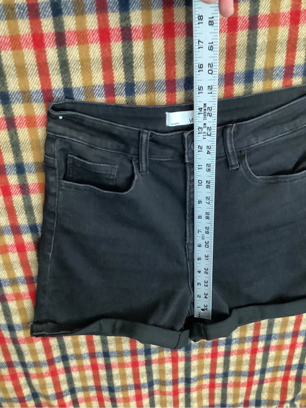 Vervet black Jean shorts women’s size medium